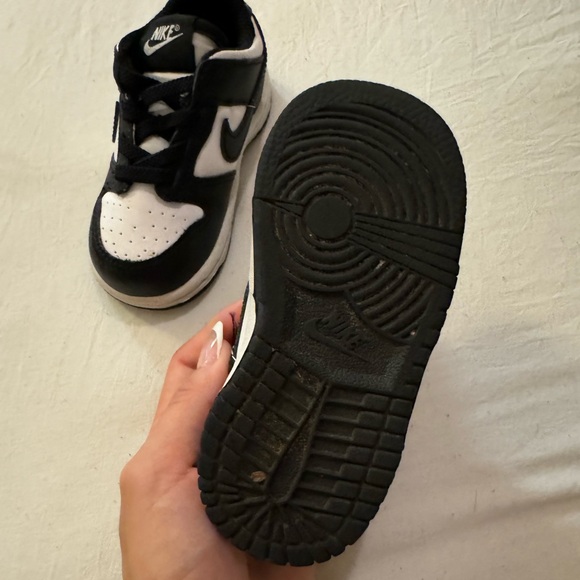 Nike dunk for toddler like new - Picture 3 of 3